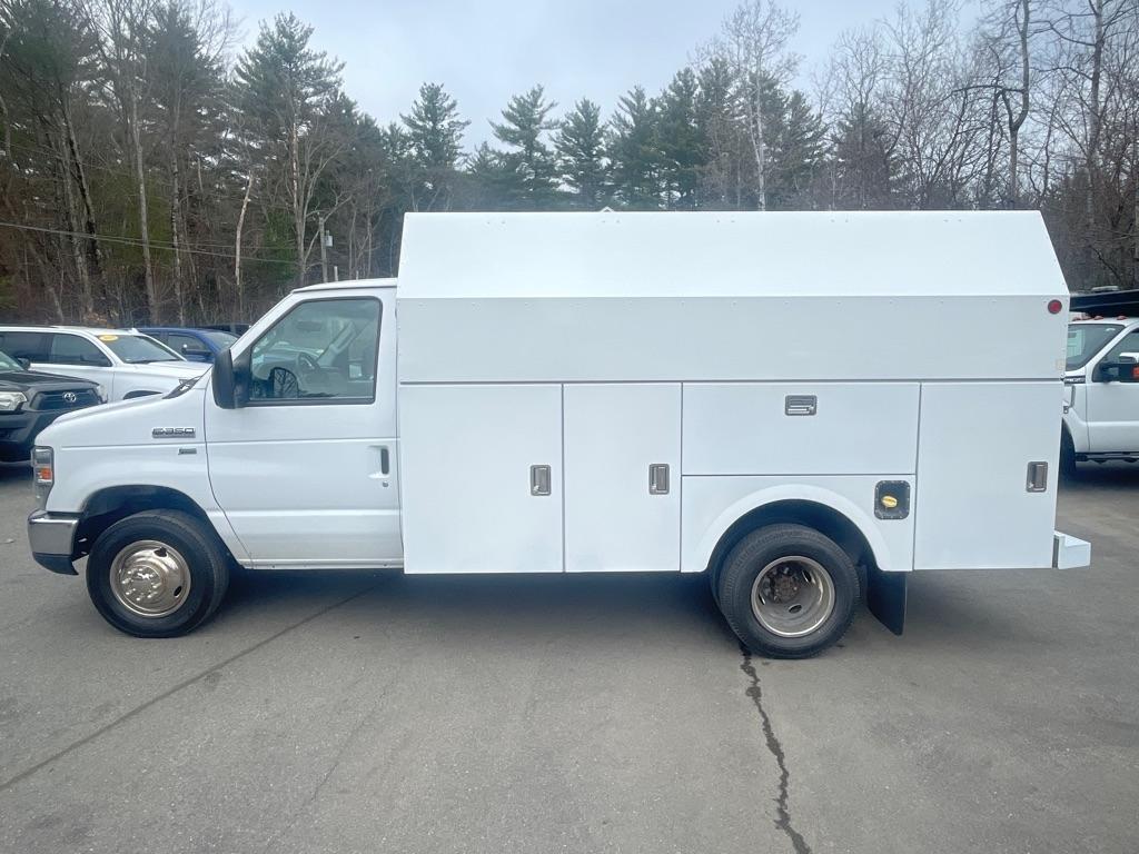 Ford Econoline Commercial Cutaway  2015