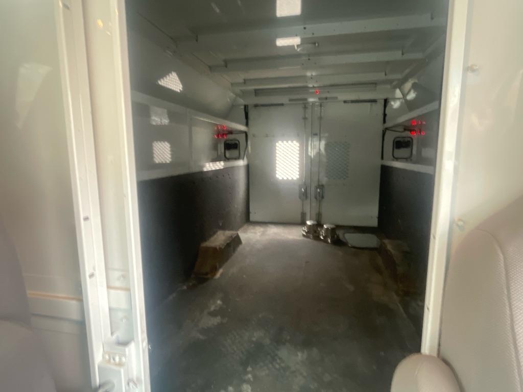 Ford Econoline Commercial Cutaway  2015