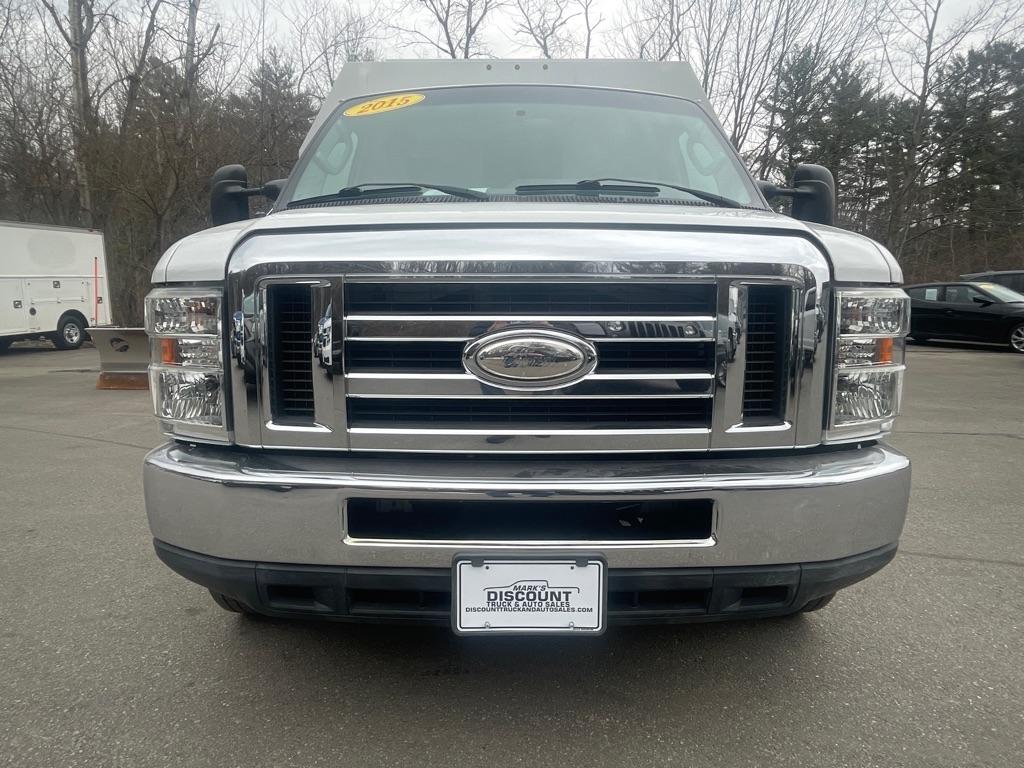 Ford Econoline Commercial Cutaway  2015