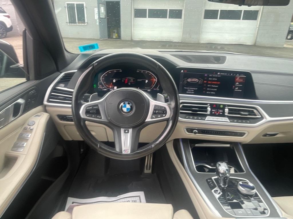 BMW X7  2022