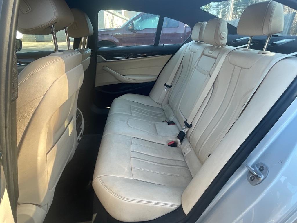 BMW 5 Series  2017