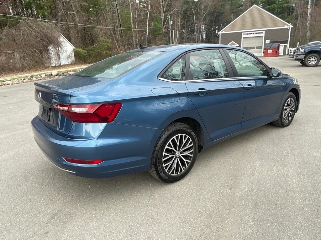 Volkswagen Jetta  2021