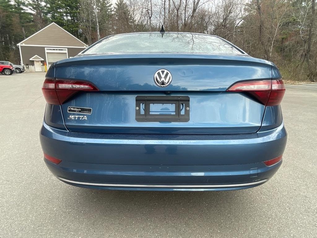 Volkswagen Jetta  2021