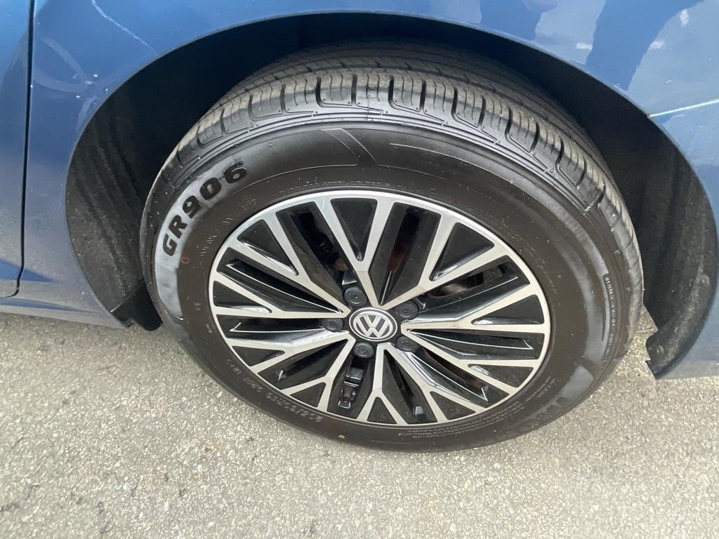 Volkswagen Jetta  2021