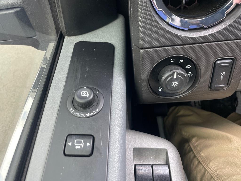 Ford Super Duty F-350 SRW  2016