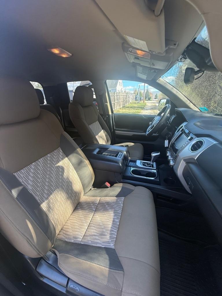 Toyota Tundra 4WD  2019