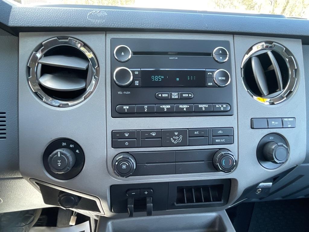 Ford Super Duty F-350 SRW  2015