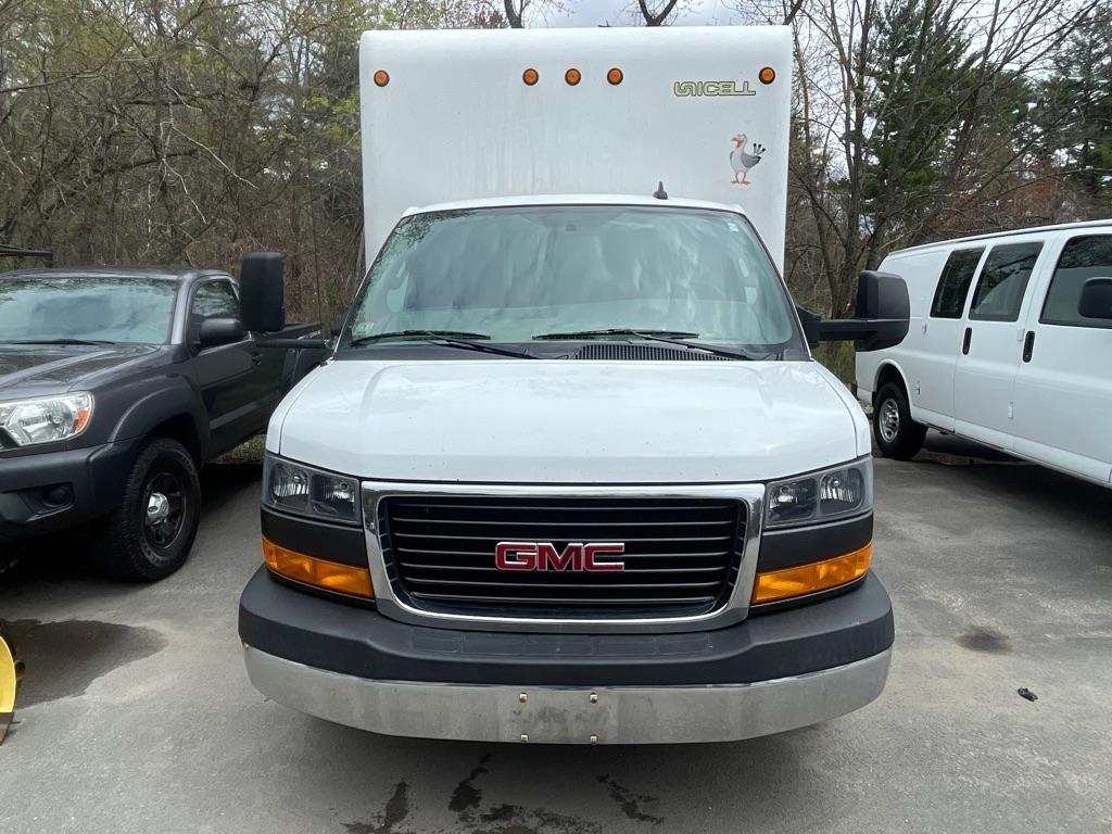 GMC Savana Commercial Cutaway  2019