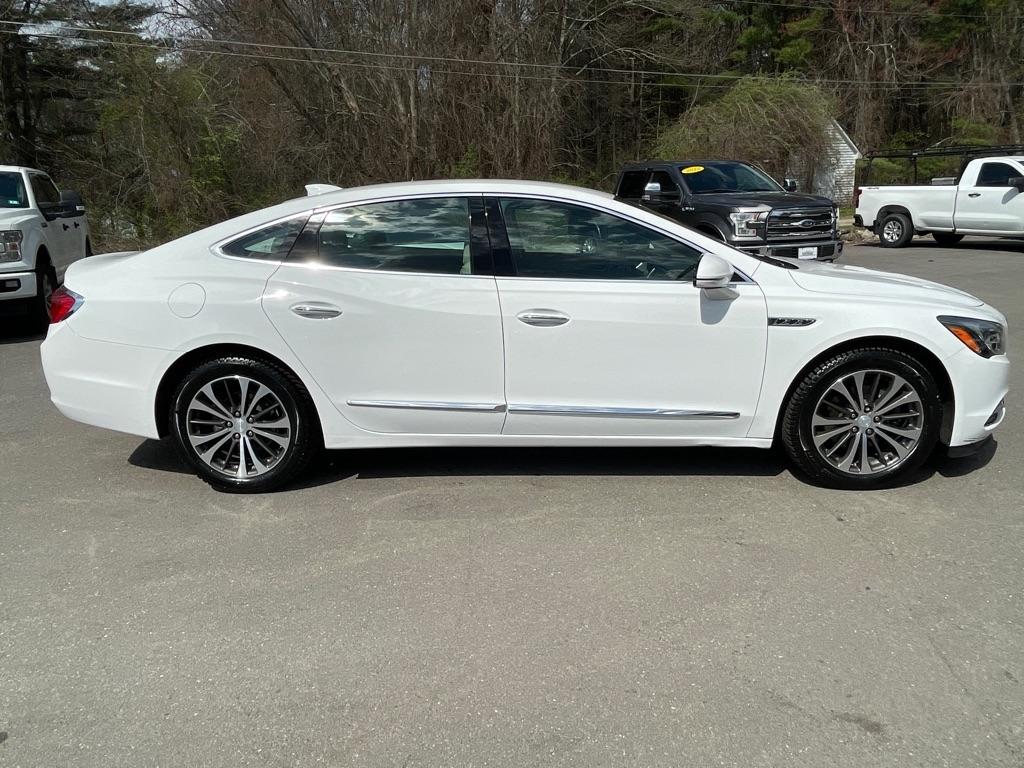 Buick LaCrosse  2017