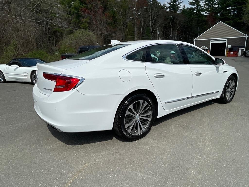 Buick LaCrosse  2017