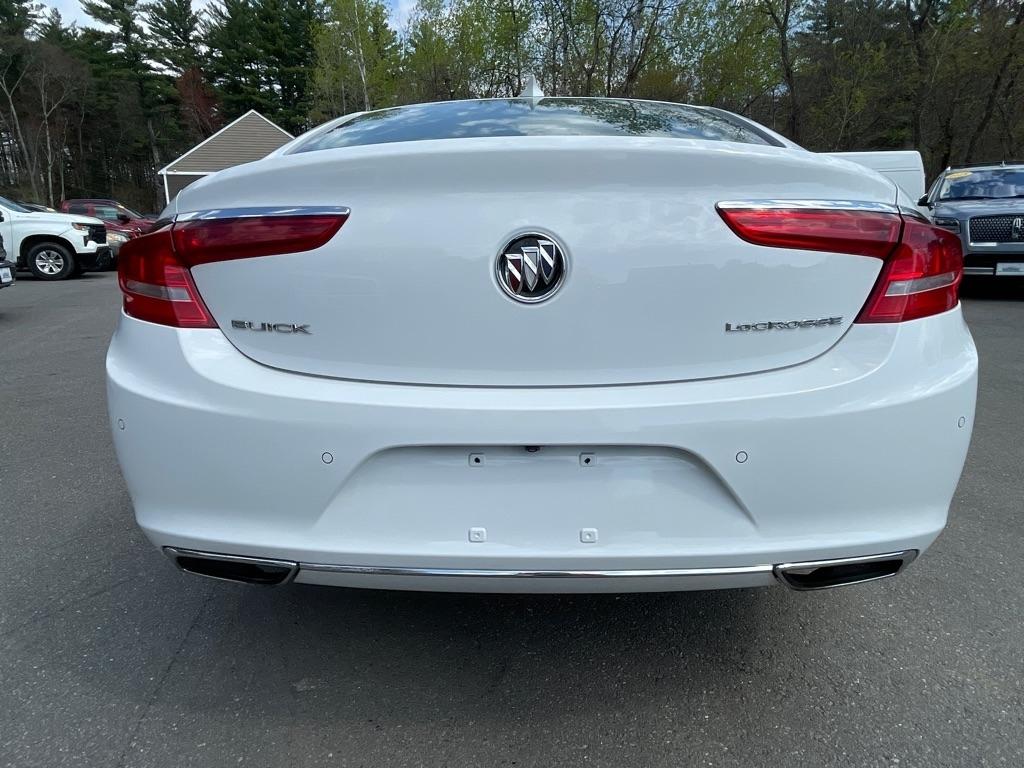 Buick LaCrosse  2017