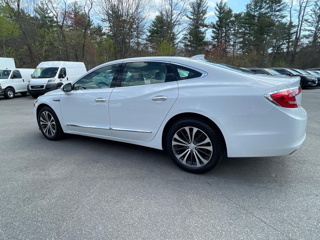 Buick LaCrosse  2017