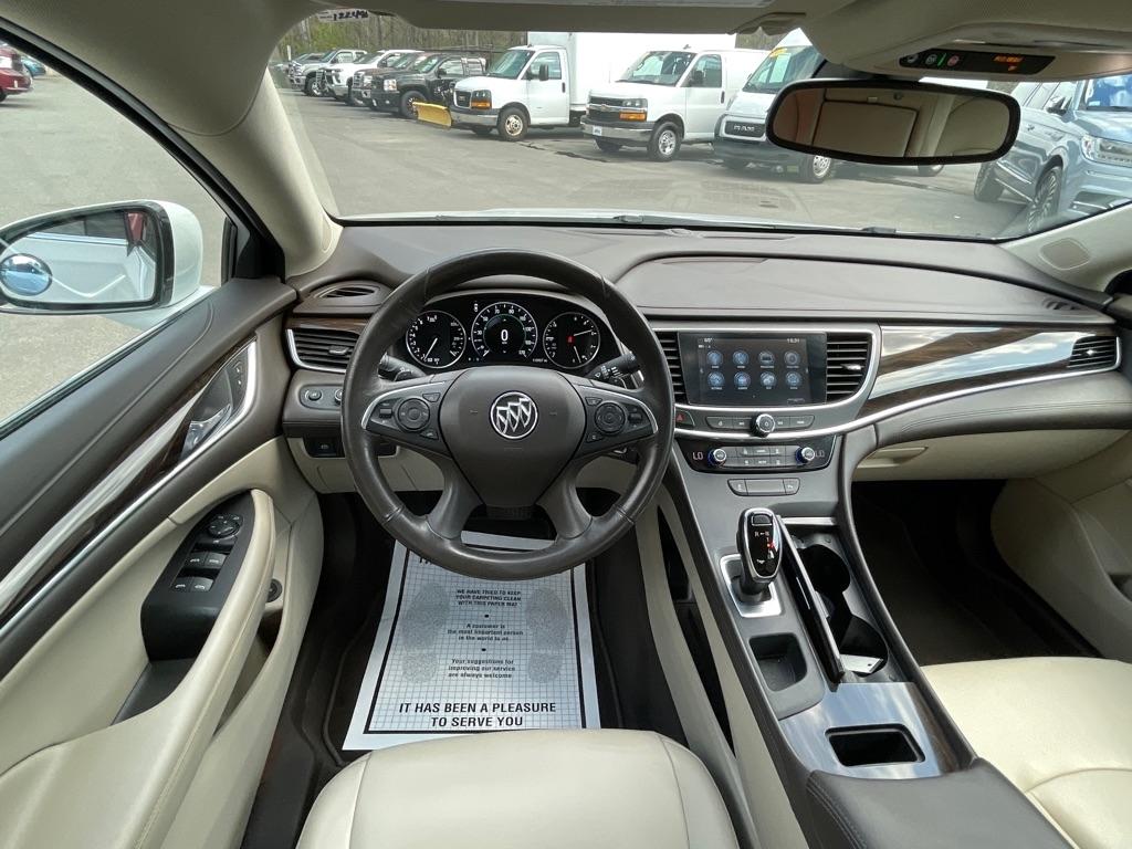 Buick LaCrosse  2017