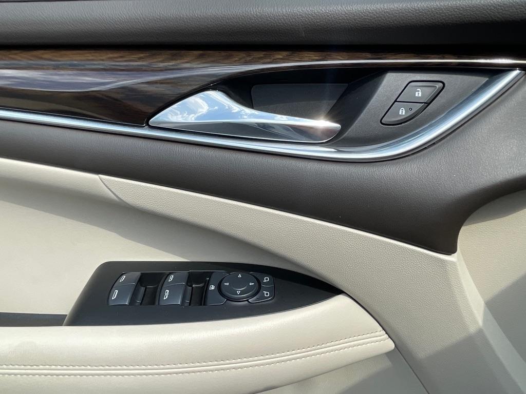 Buick LaCrosse  2017