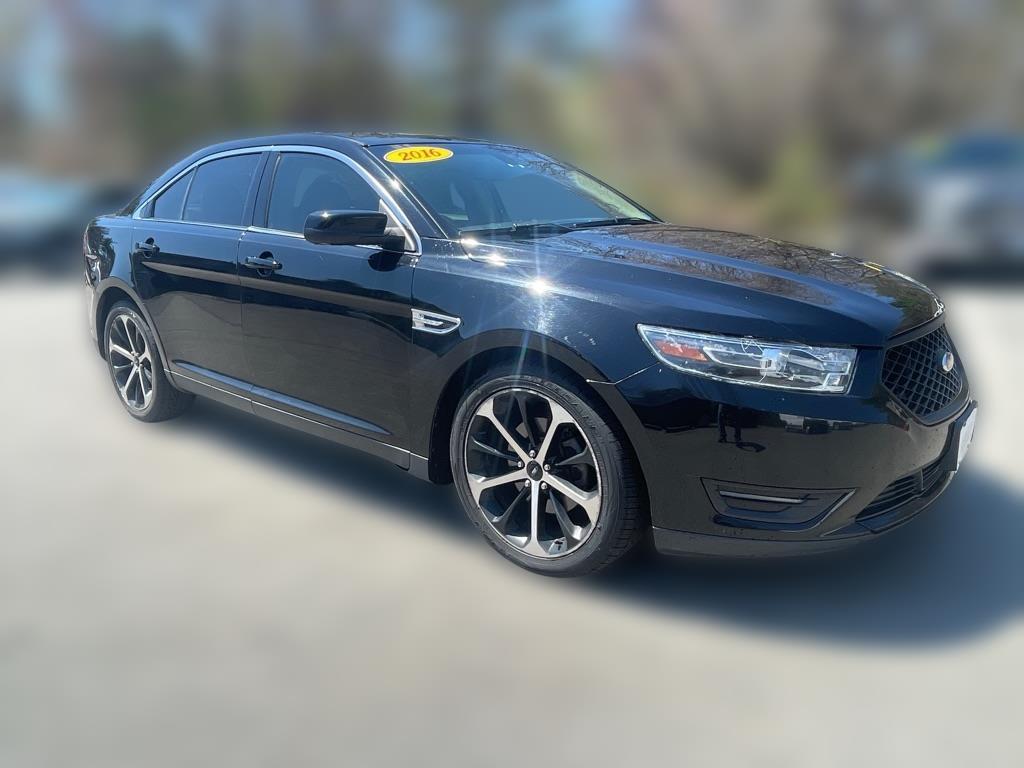 Ford Taurus  2016
