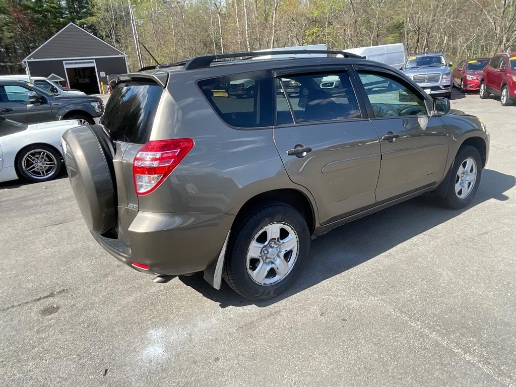 Toyota RAV4  2010