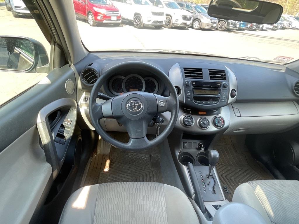 Toyota RAV4  2010