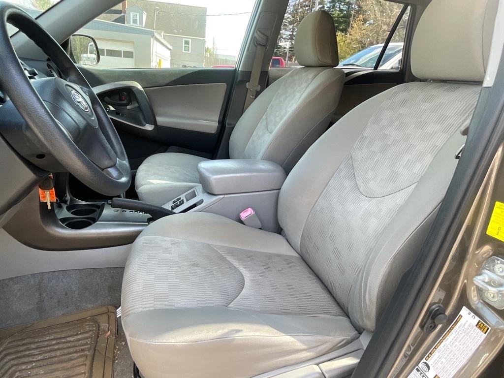 Toyota RAV4  2010