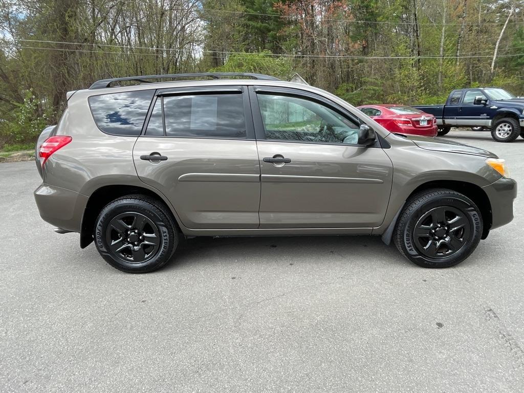 Toyota RAV4  2010