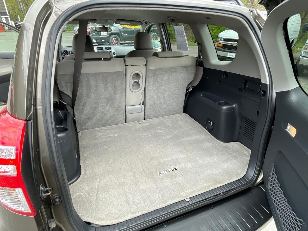 Toyota RAV4  2010