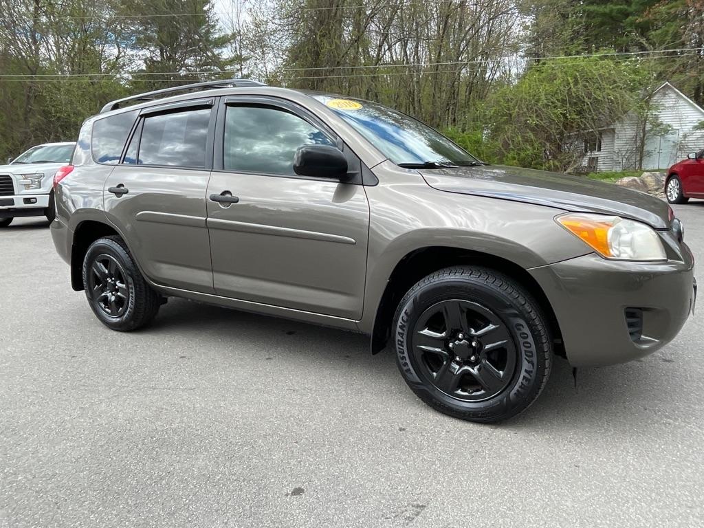 Toyota RAV4  2010