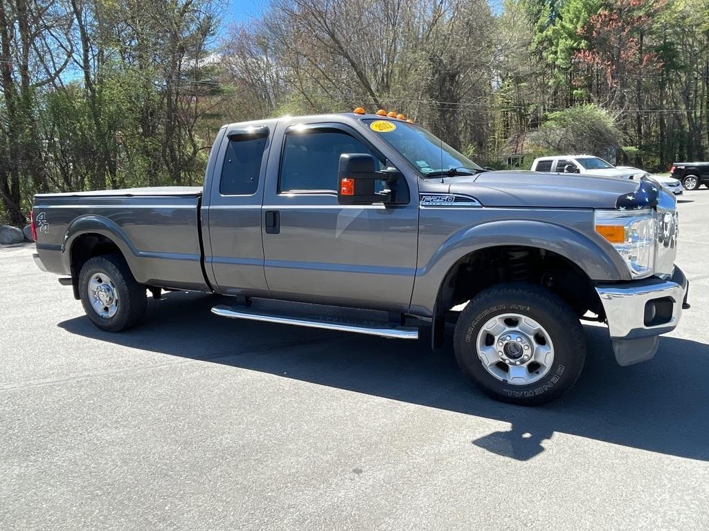 Ford Super Duty F-250 SRW  2012