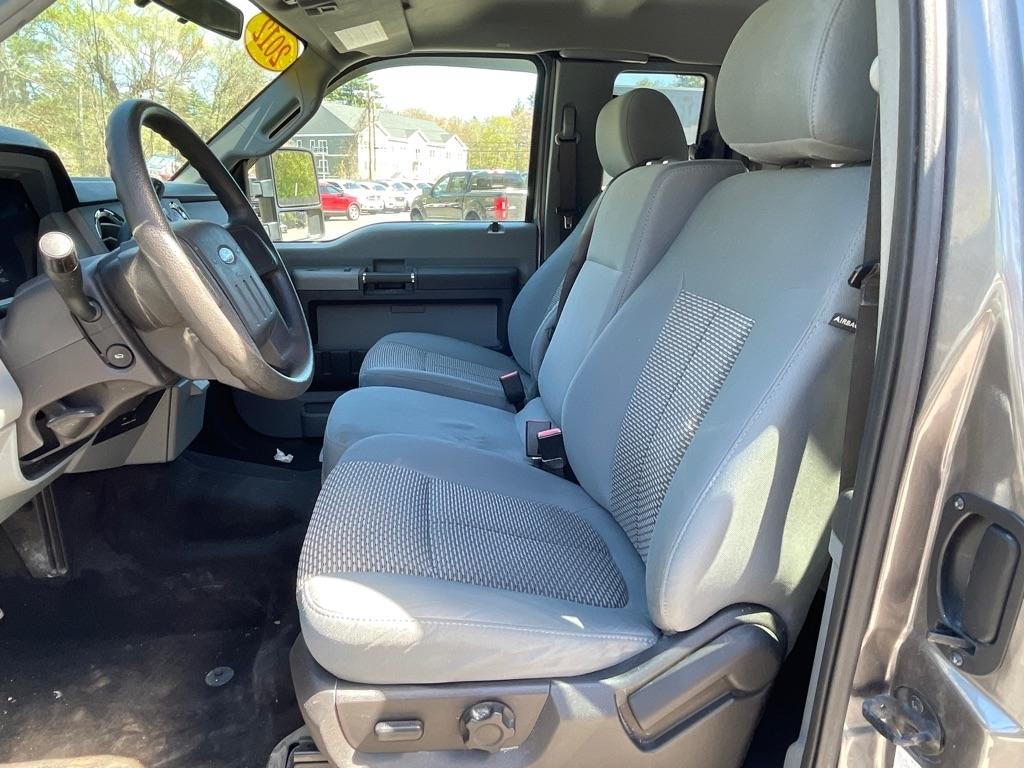 Ford Super Duty F-250 SRW  2012