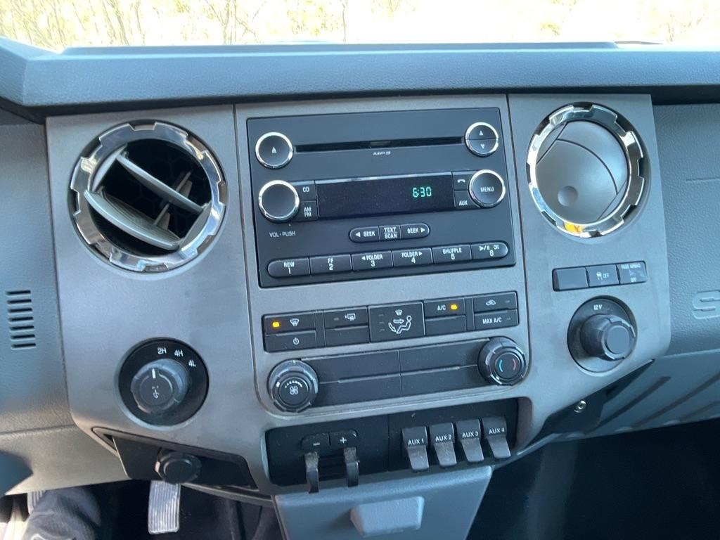 Ford Super Duty F-250 SRW  2012