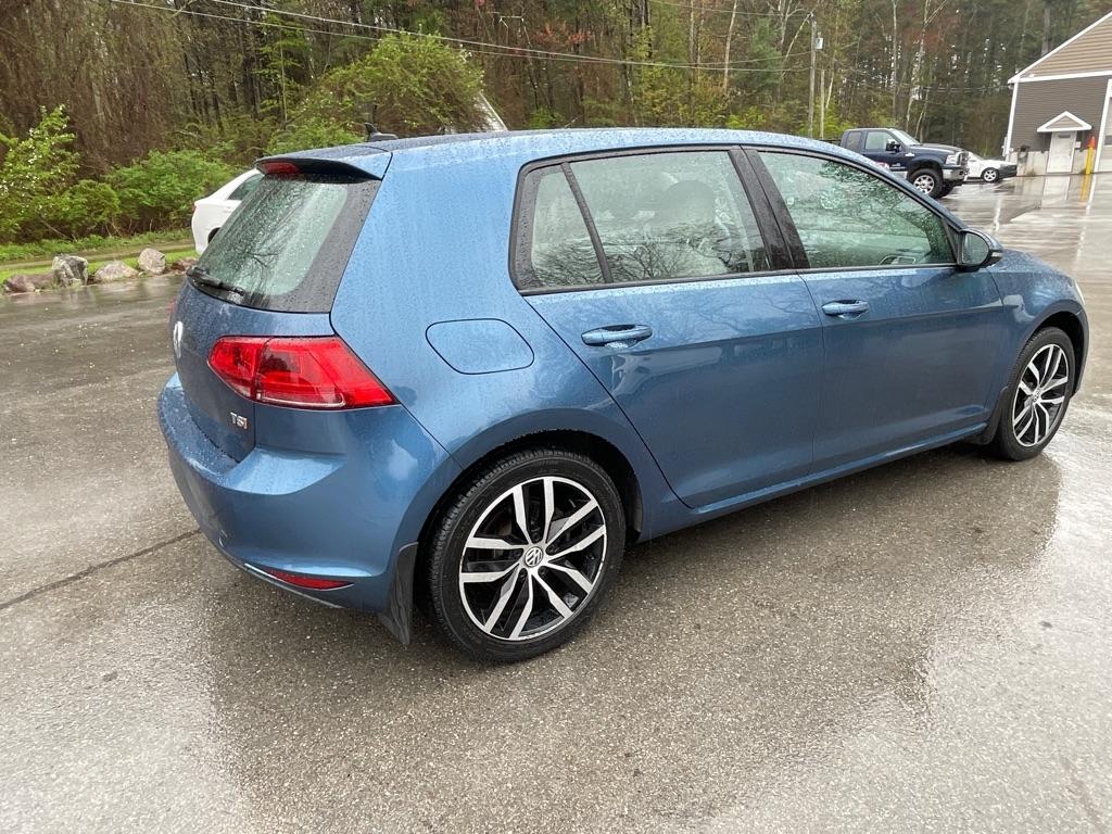 Volkswagen Golf  2016