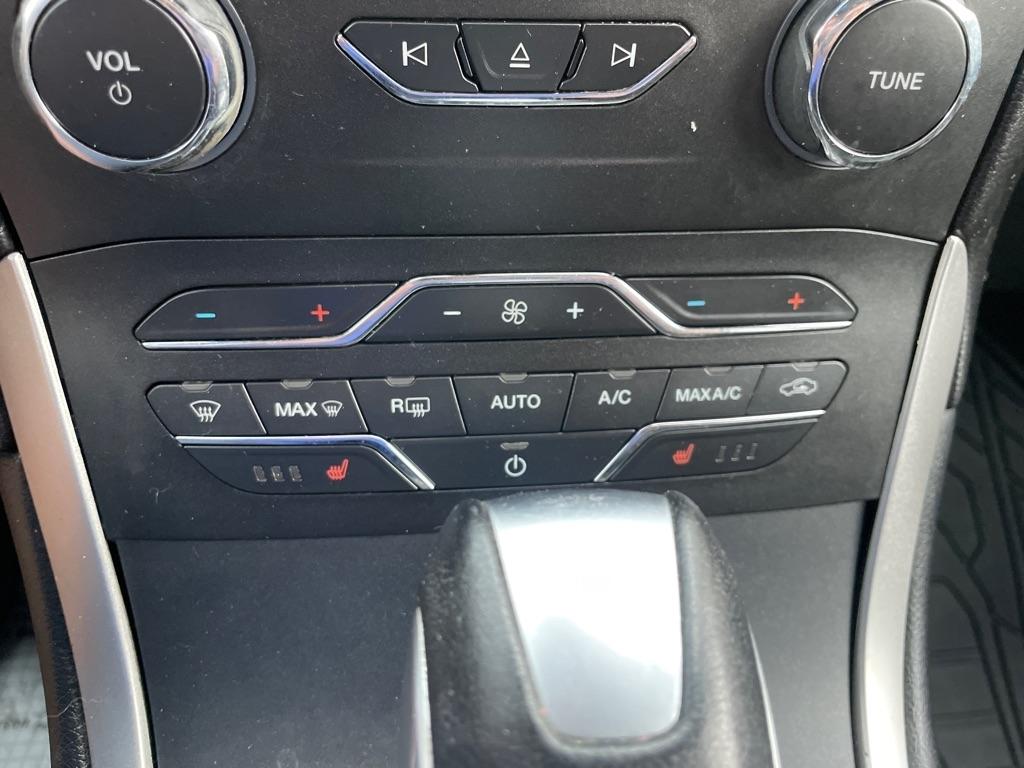 Ford Edge  2015