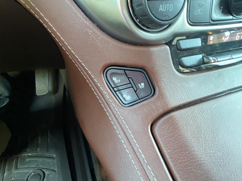 Chevrolet Suburban  2020