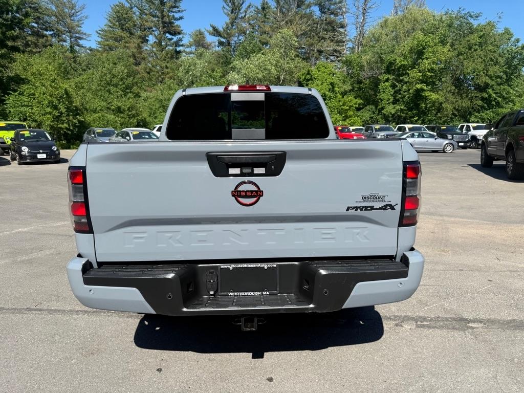 Nissan Frontier  2024