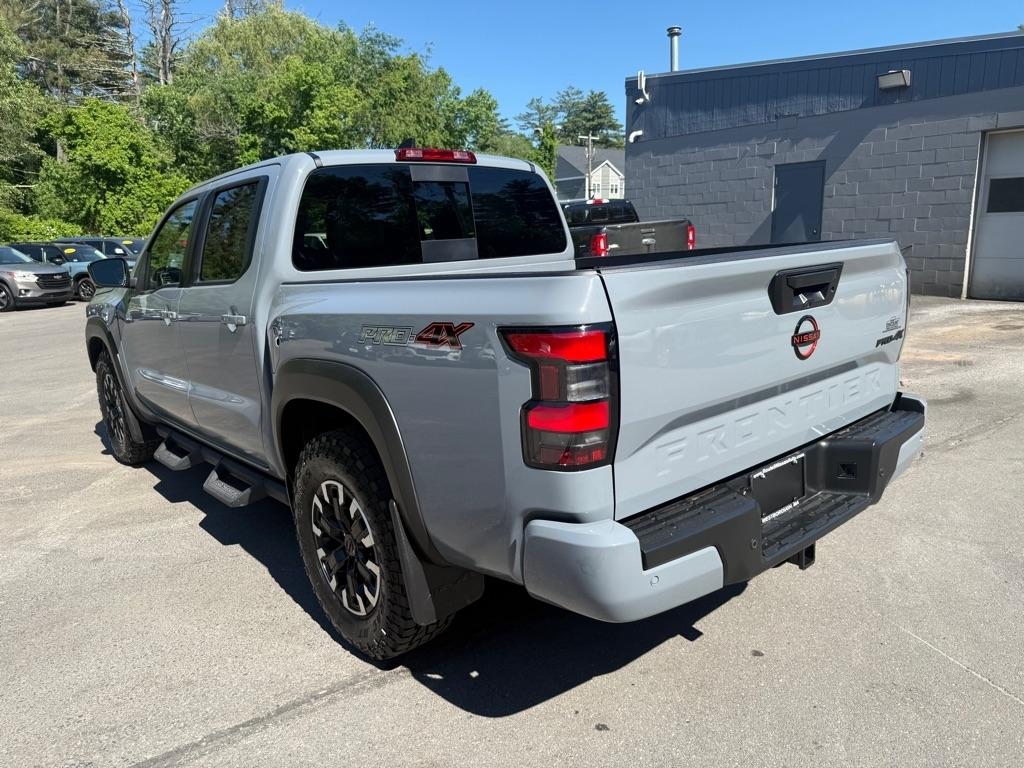 Nissan Frontier  2024