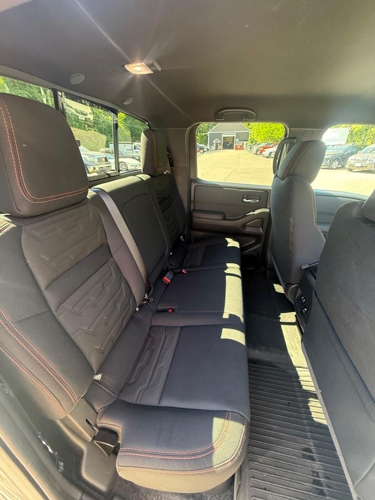 Nissan Frontier  2024