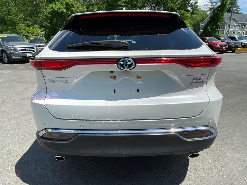 Toyota Venza  2021