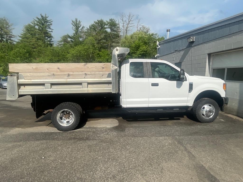 Ford Super Duty F-350 DRW  2017