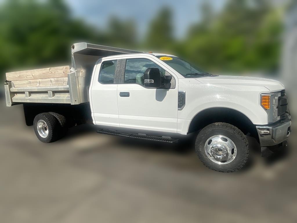 Ford Super Duty F-350 DRW  2017