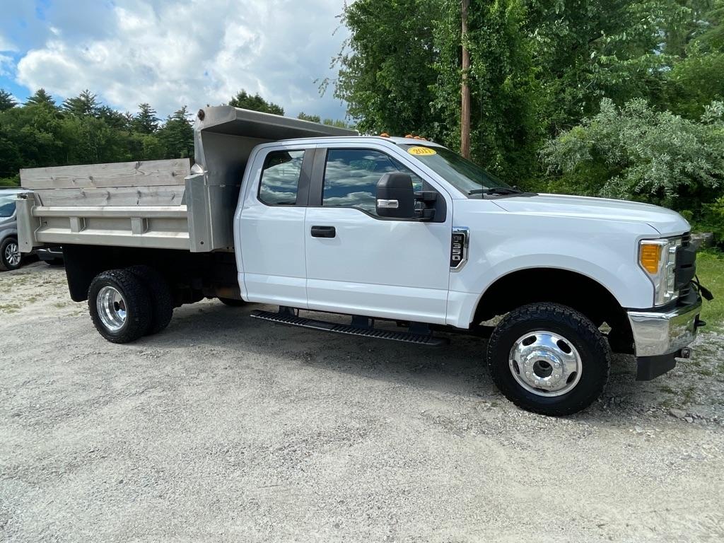 Ford Super Duty F-350 DRW  2017
