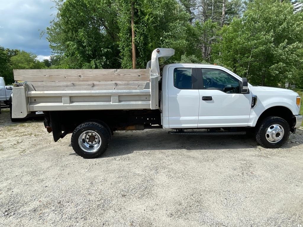 Ford Super Duty F-350 DRW  2017