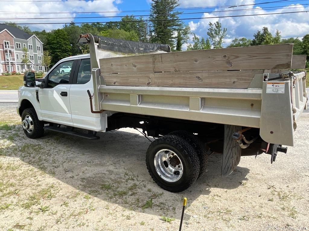 Ford Super Duty F-350 DRW  2017