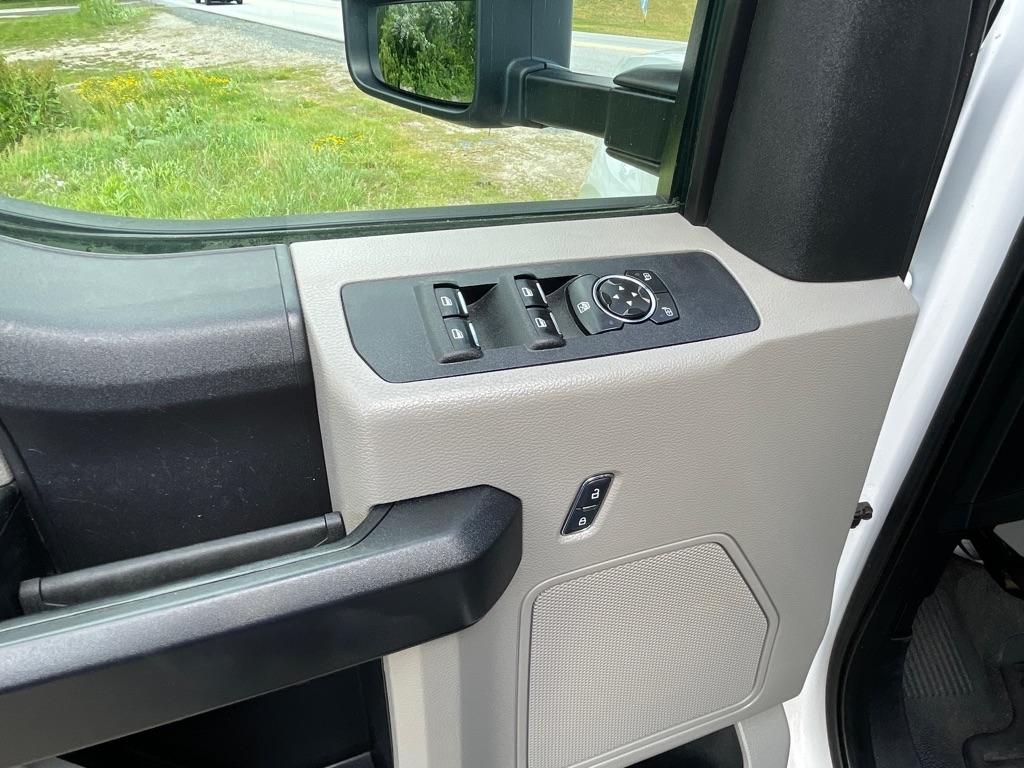 Ford Super Duty F-350 DRW  2017