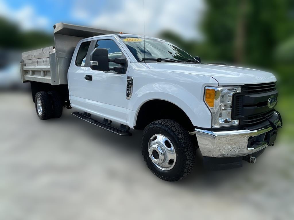 Ford Super Duty F-350 DRW  2017