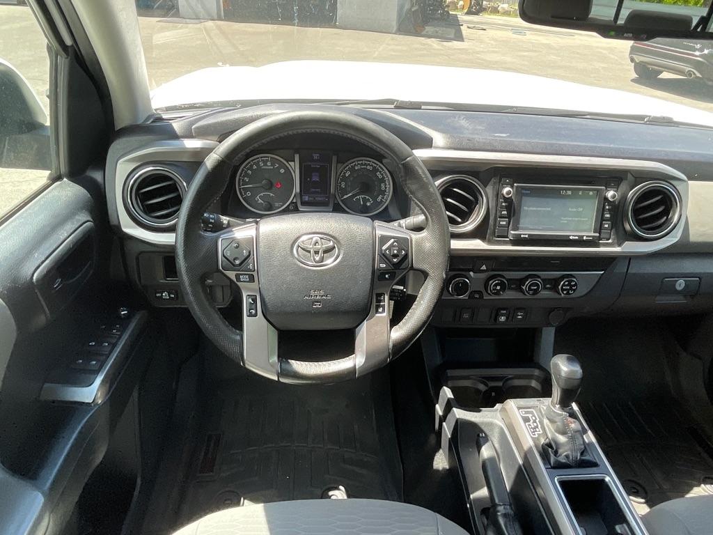 Toyota Tacoma  2018