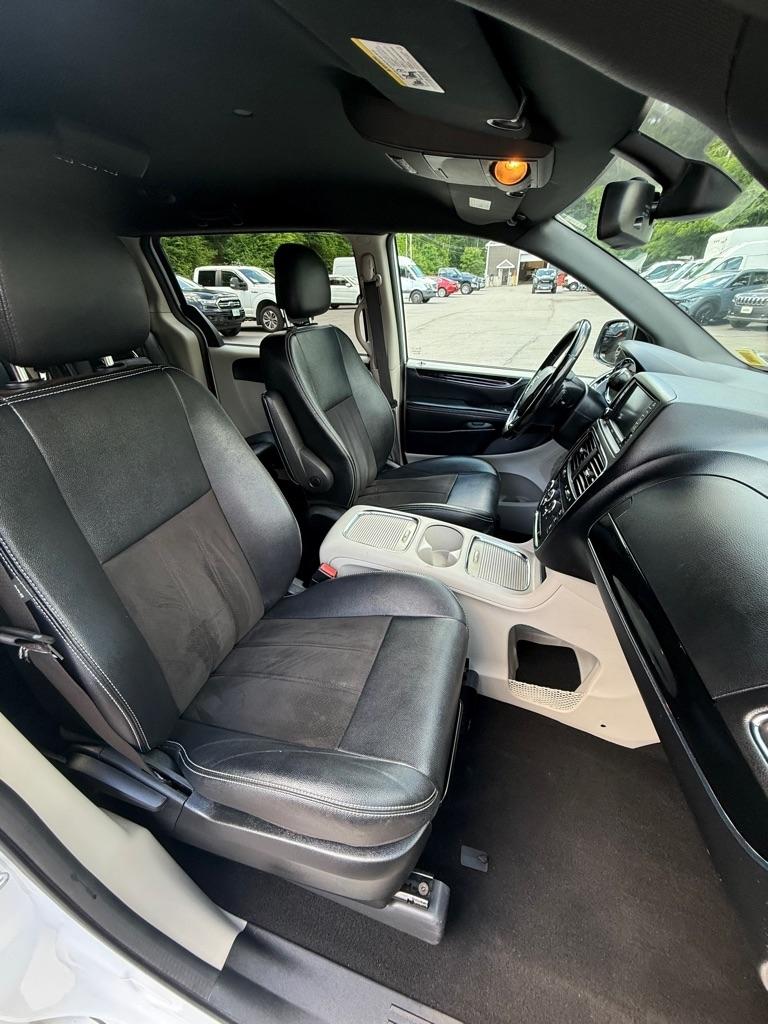 Dodge Grand Caravan  2020