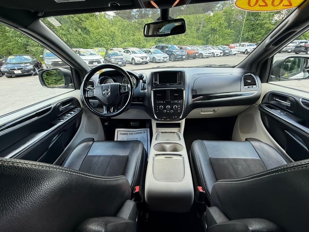 Dodge Grand Caravan  2020