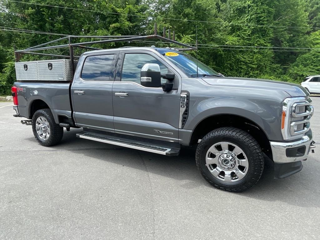 Ford Super Duty F-350 SRW  2023