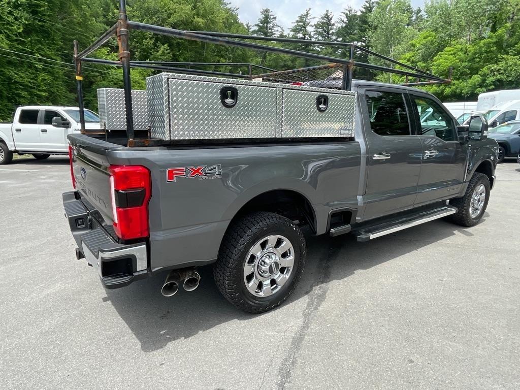 Ford Super Duty F-350 SRW  2023