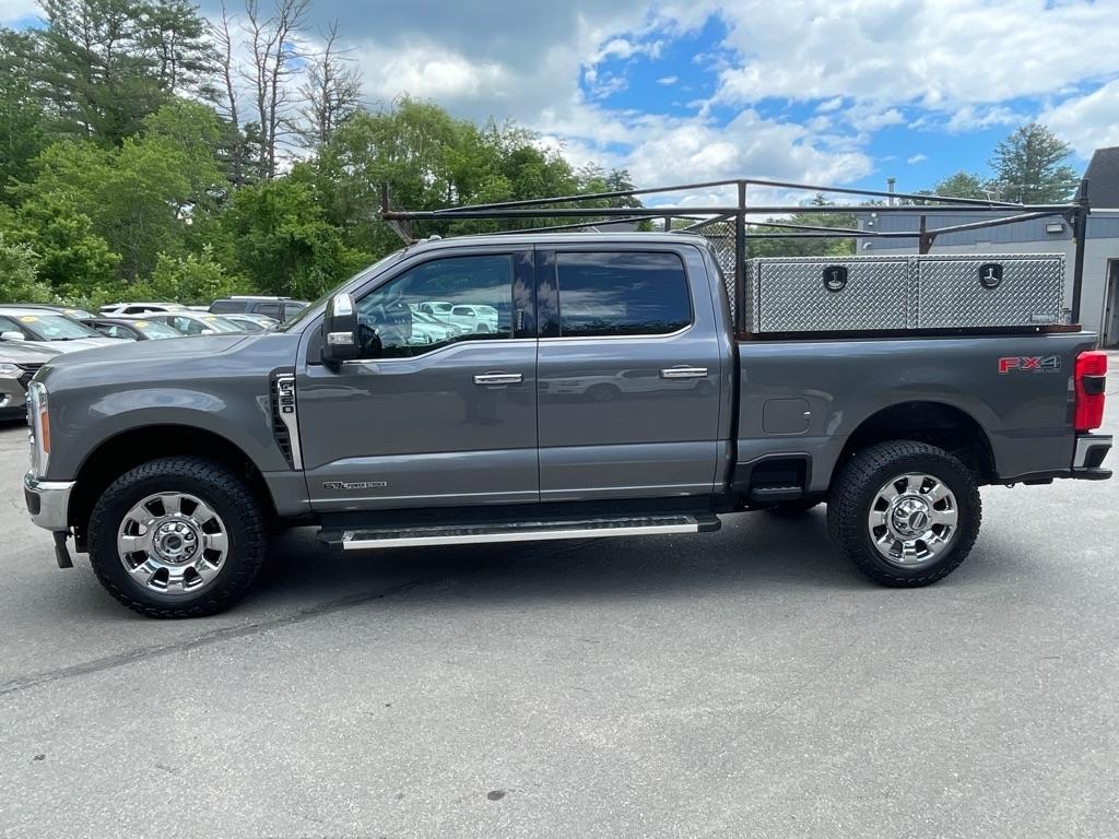 Ford Super Duty F-350 SRW  2023