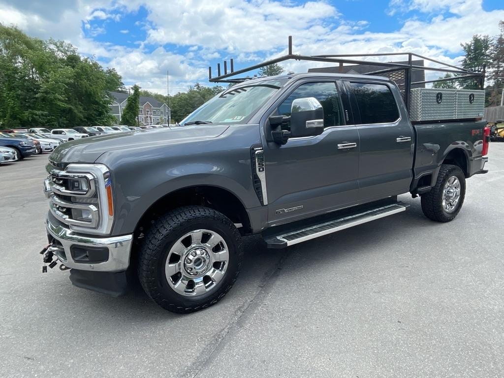 Ford Super Duty F-350 SRW  2023