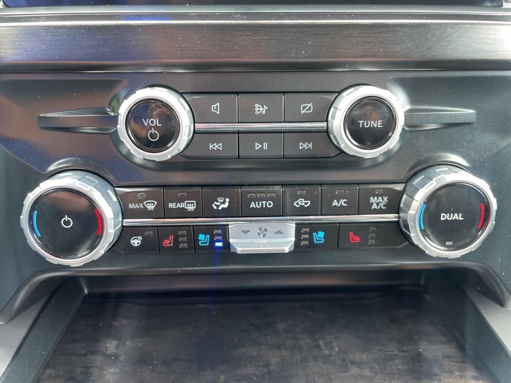 Ford Super Duty F-350 SRW  2023